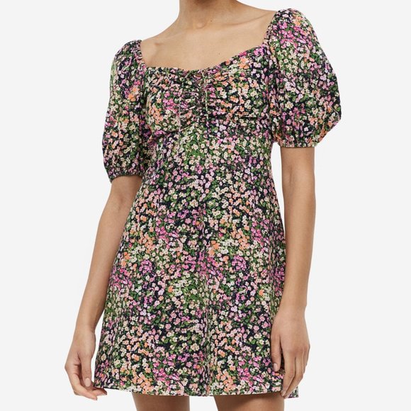 H&M Dresses & Skirts - (NWT) H&M - cotton ditsy floral puff sleeve mini dress (small)